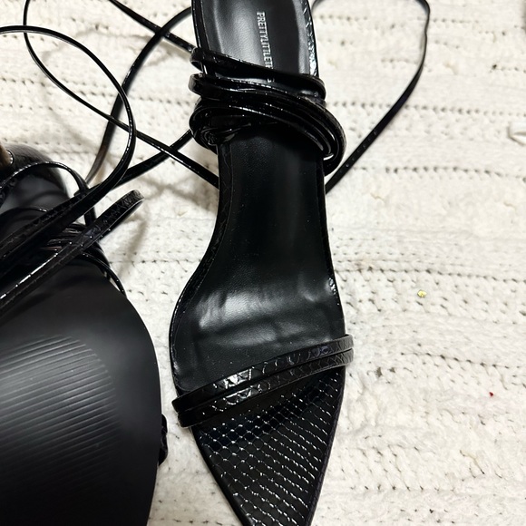 NEW PLT Black Vegan Leather Croc Double Strap Lace Up High Metal Heels 8 - Picture 5 of 7